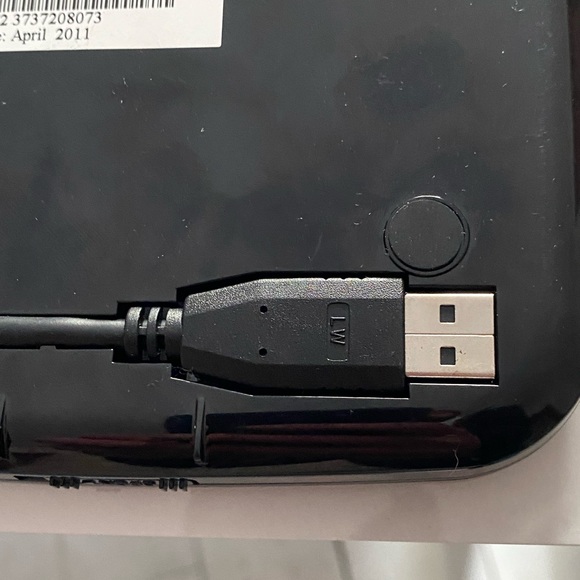 LITE-ON Black USB 2.0 Interface External DVD Drive - Model eTDU108 W/ Cord - Picture 4 of 10